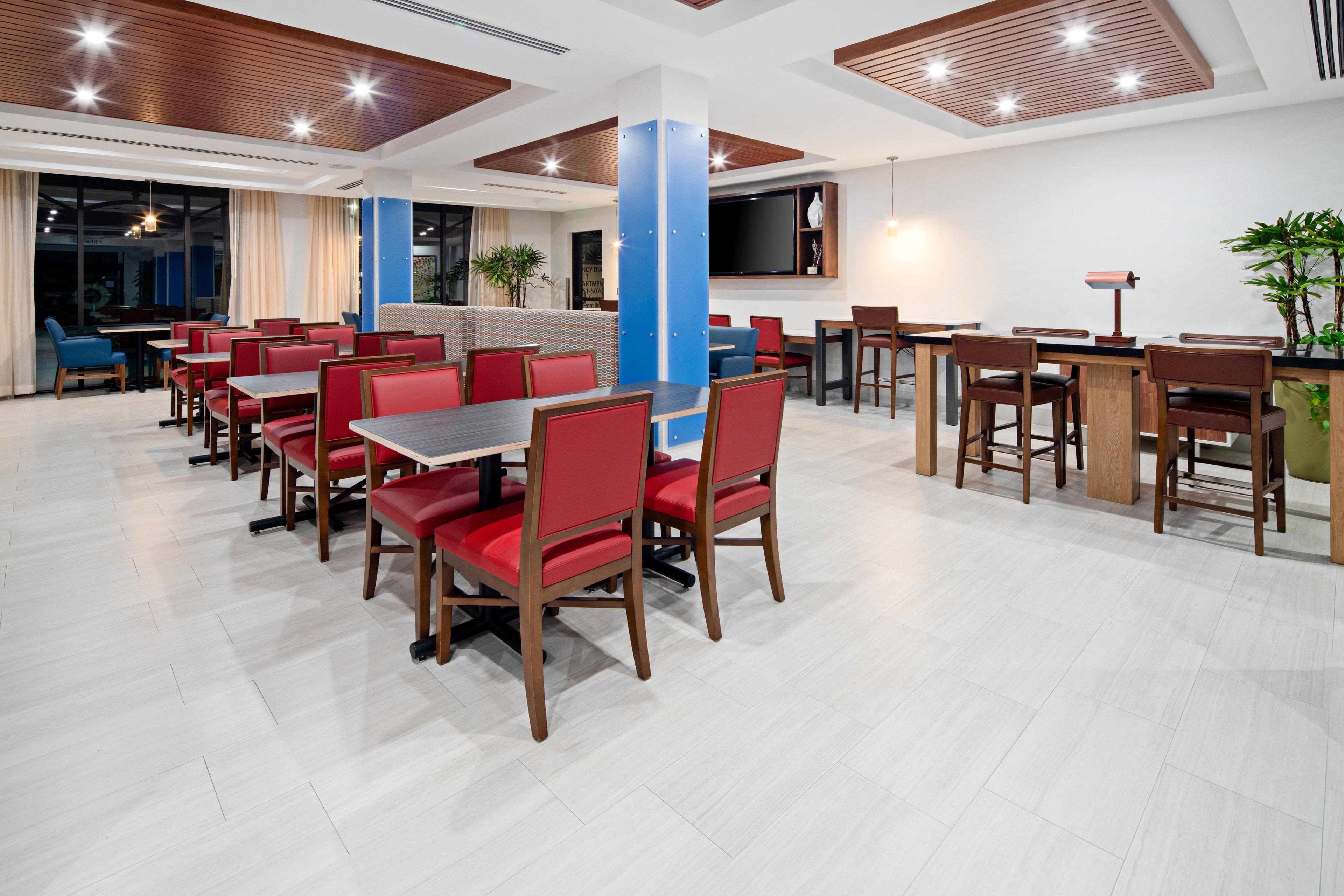 Holiday Inn Express Hotel & Suites Atascadero By Ihg Extérieur photo