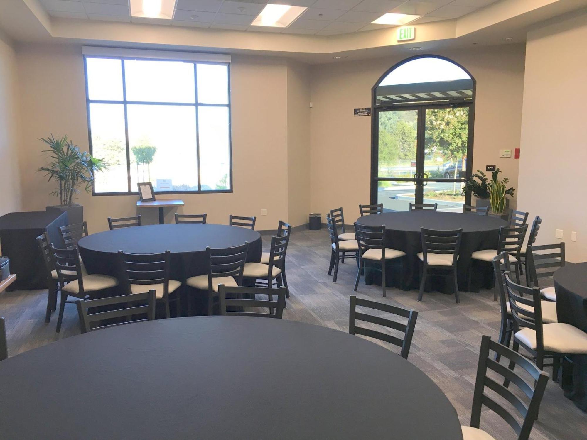 Holiday Inn Express Hotel & Suites Atascadero By Ihg Extérieur photo